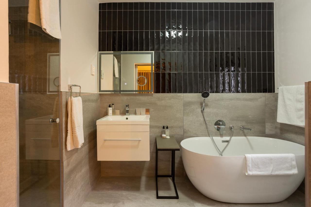 Nova Boutique Hotel, Spa And Conference Venue بورت اليزابيث المظهر الخارجي الصورة